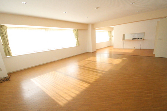 居室・リビング　※別部屋の写真です