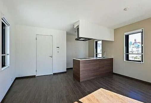 居室・リビング　※別部屋の参考写真です。