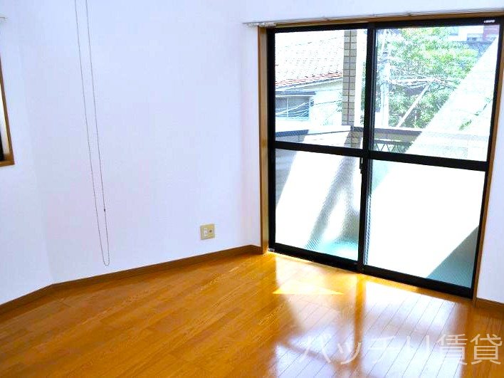 居室・リビング　室内写真等は別号数の為、現状優先となります。