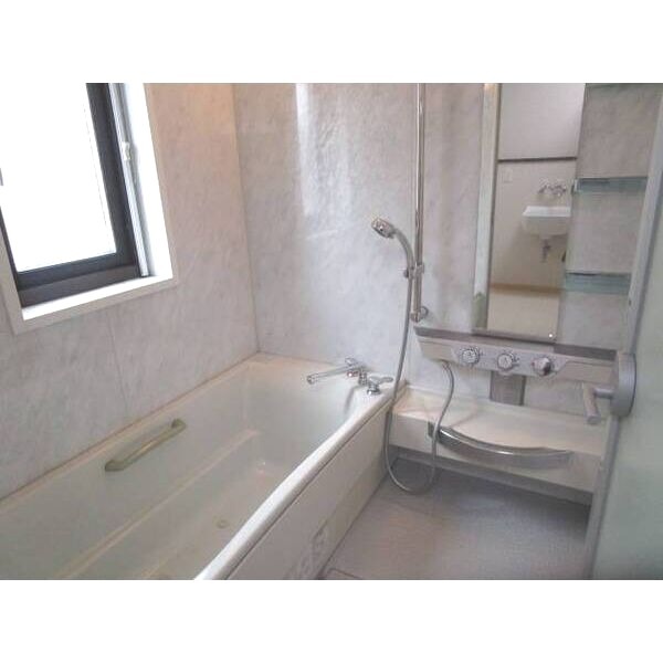 バス・シャワールーム　ジェットバス