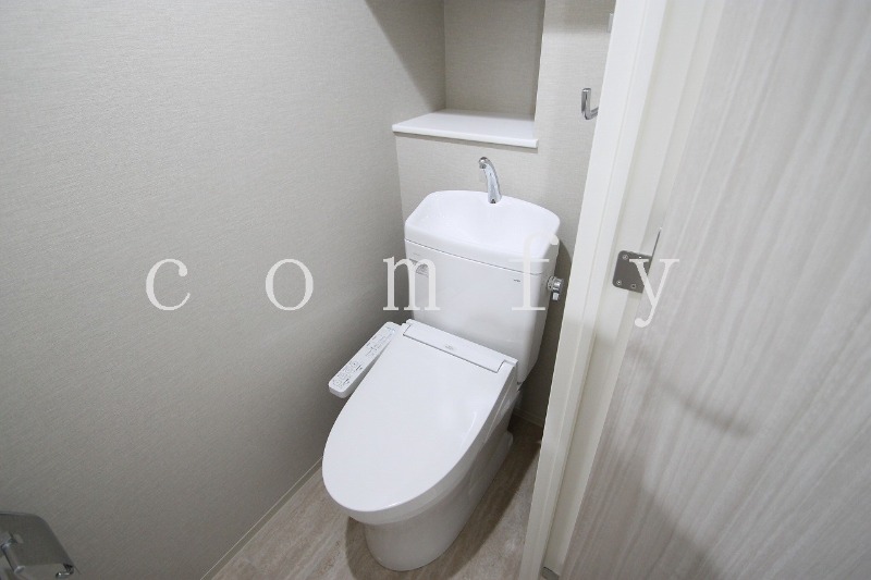 トイレ　ウォシュレット付きトイレ