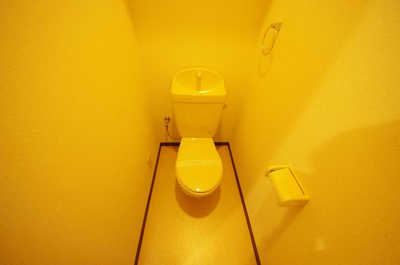 トイレ　清潔感のあるトイレです