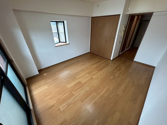 居室・リビング　※別部屋の写真です