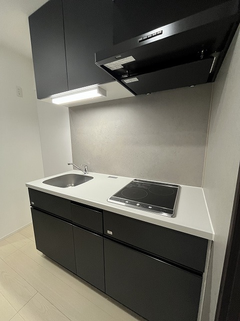 キッチン　ＩＨコンロ２口付※同タイプ別部屋・前回募集時のお写真です。