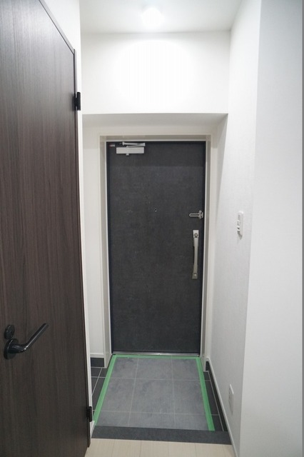 玄関　※同タイプ別部屋・前回募集時のお写真です。