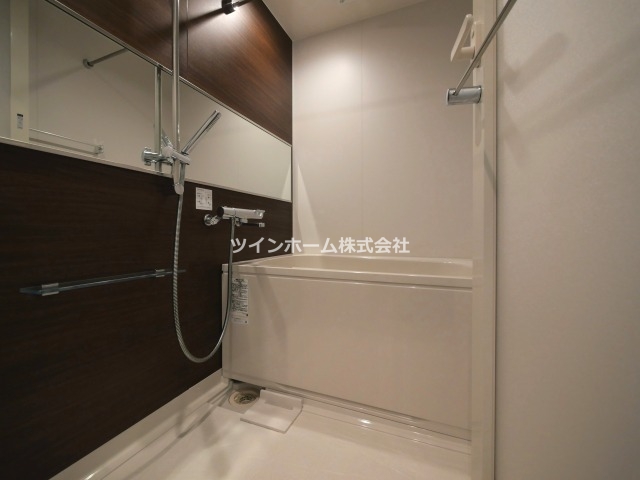 バス・シャワールーム　他室写真