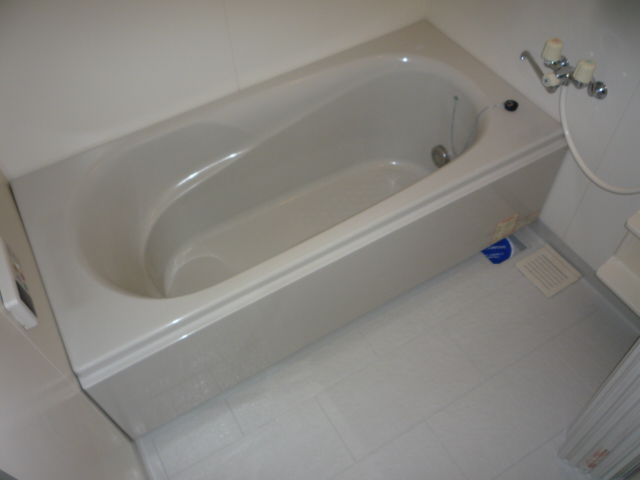 バス・シャワールーム　追焚付バスルーム（1坪）