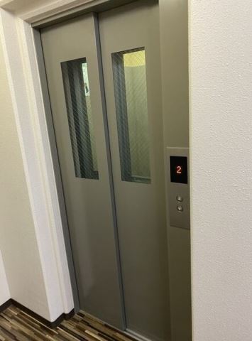 その他　エレベータ