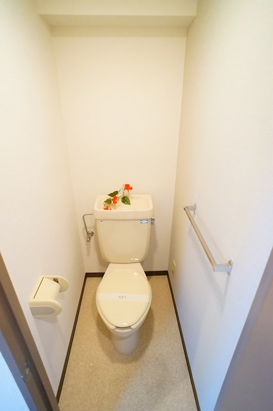トイレ　※同建物・同タイプの写真です★