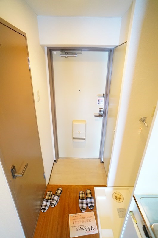 玄関　※同建物・同タイプの写真です★