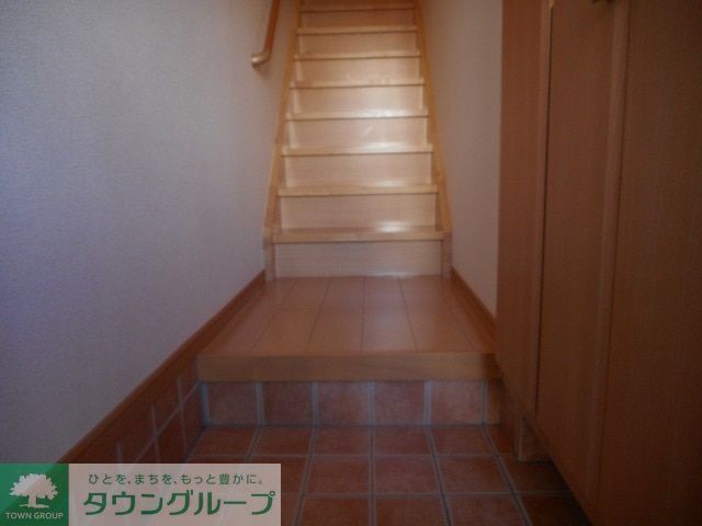 玄関　★お問い合わせはタウンハウジングまで★