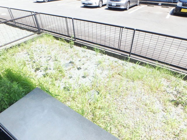 庭　南東向きで日当たり良好☆