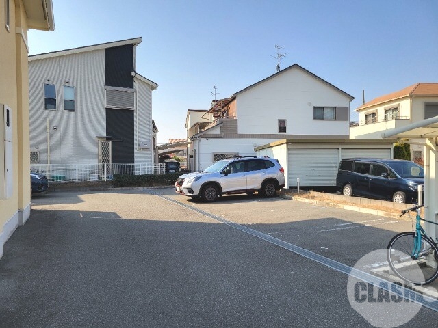 駐車場　敷地内駐車場