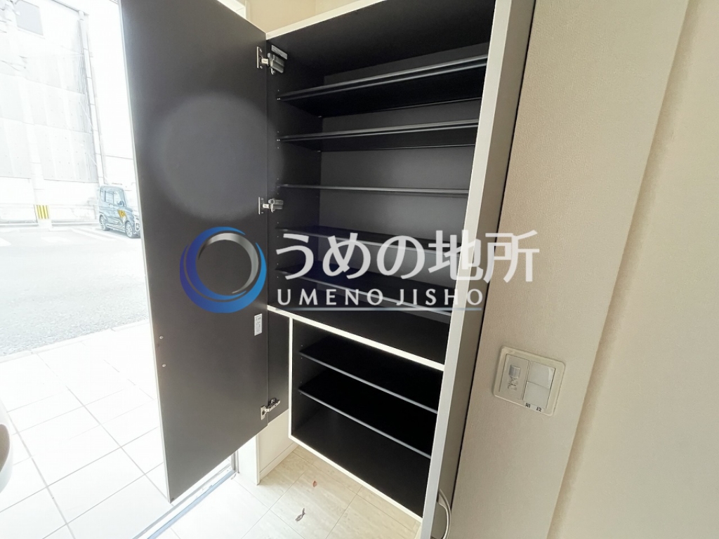 収納　靴箱