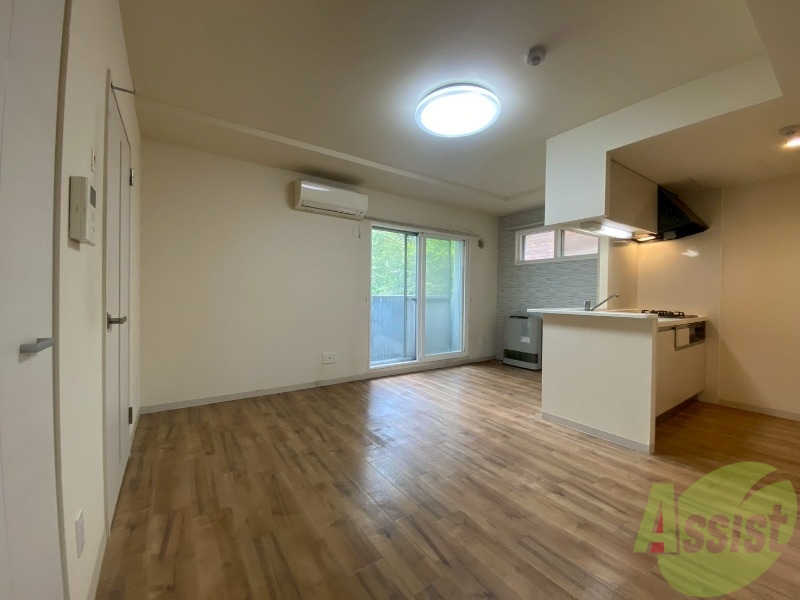 居室・リビング　広くてキレイなお部屋が広がっていて、充実した生活が送れそう。