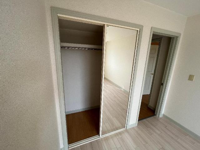 収納　南側洋室収納