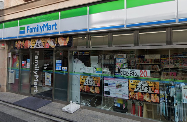 コンビニ　ファミリーマート 太子堂店（コンビニ）まで604m