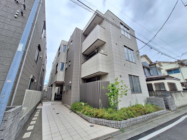 建物外観　耐震耐火に優れた旭化成へーベルメゾン