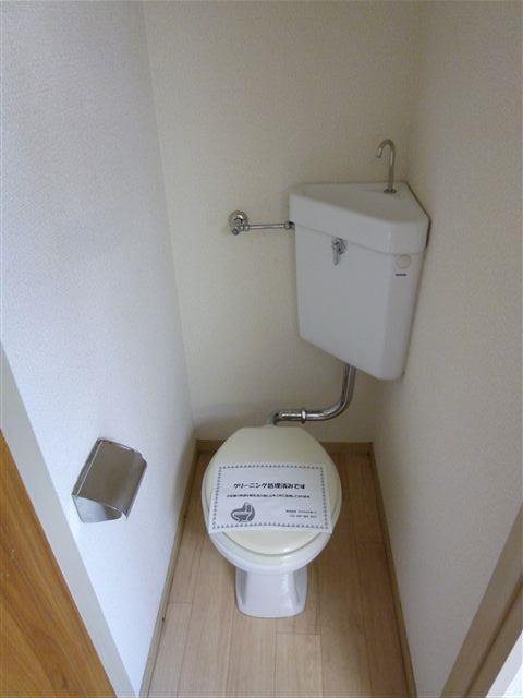 トイレ　バス・トイレ別です。