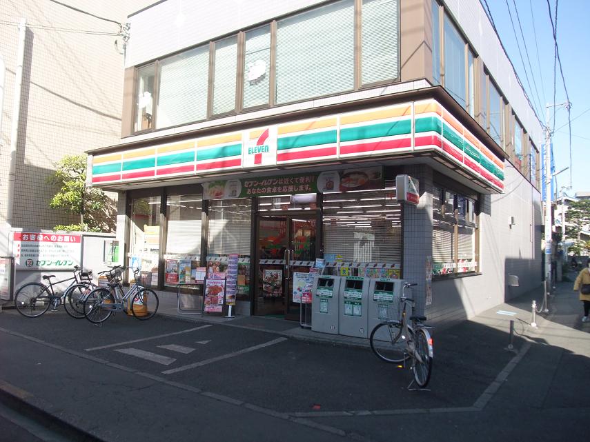 コンビニ　セブンイレブン西東京向台2丁目店（コンビニ）まで687m