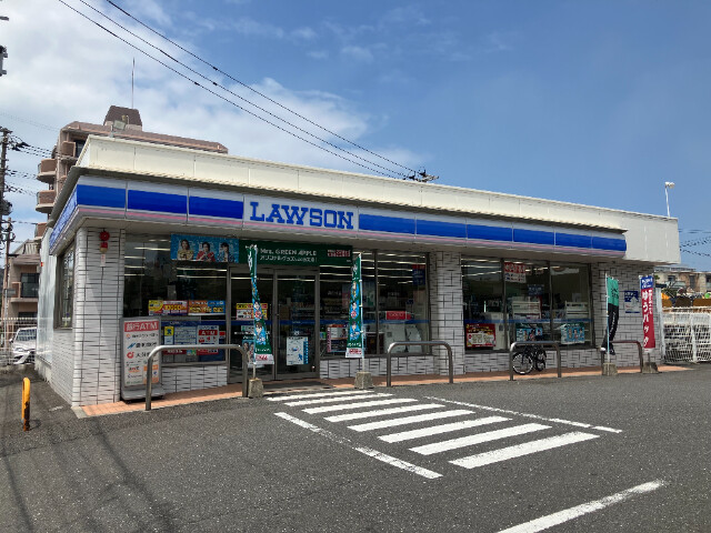 コンビニ　ローソン大分碩田町二丁目店（コンビニ）まで143m