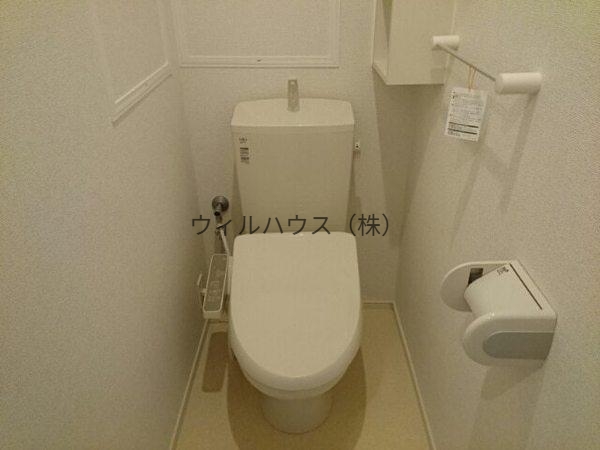 トイレ　ウォシュレット付きです！