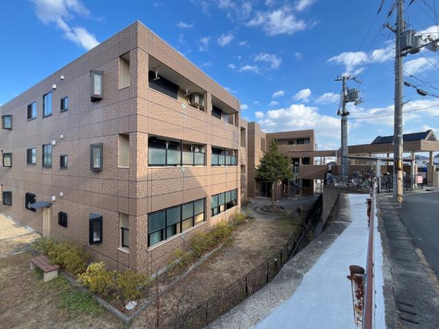 サンライト川向井の外観写真