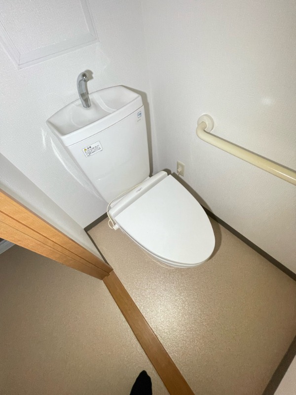 トイレ　※他部屋参考写真
