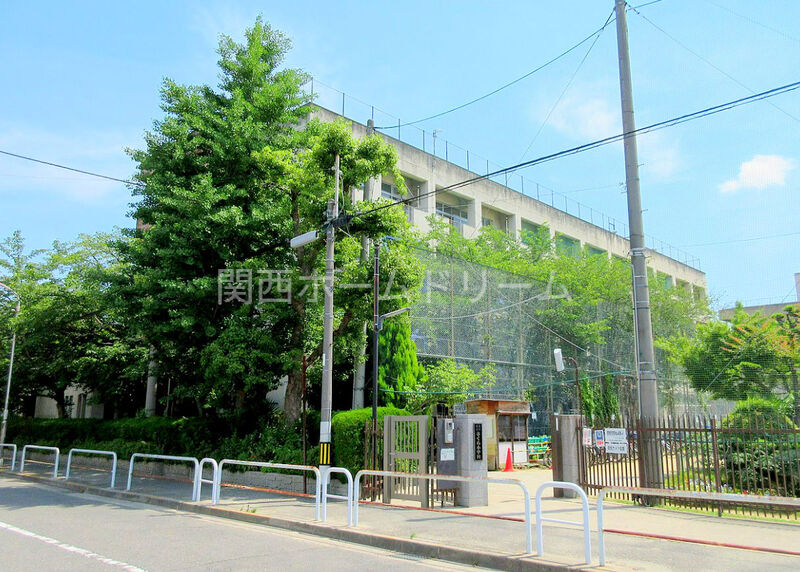小学校　守口市立さくら小学校（小学校）まで759m
