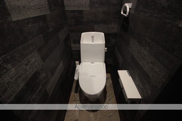 ＪＲ芸備線 戸坂駅 徒歩11分 2階建 築7年のトイレ写真