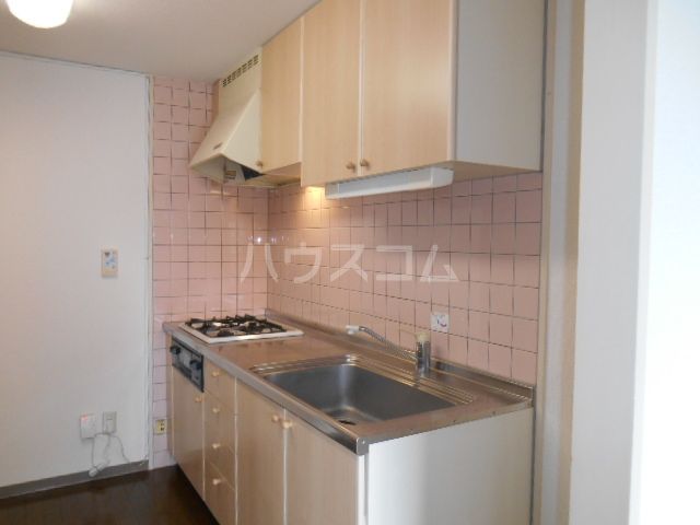 オーチャード ヴィレッジのキッチン写真