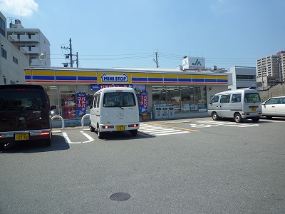 コンビニ　ミニストップ四日市浜田町店（コンビニ）まで85m