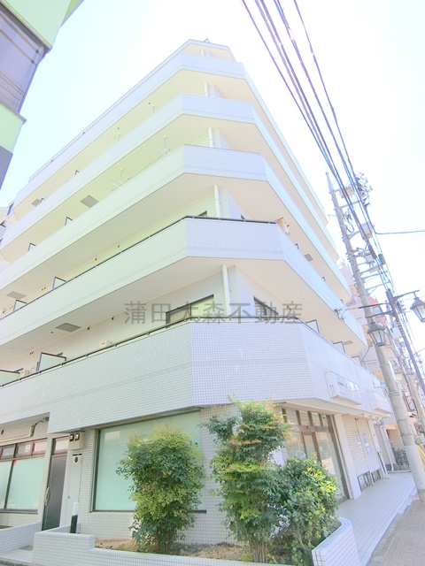 建物外観　1990年1月築　RC鉄筋コンクリート造地上6階建て総戸数3