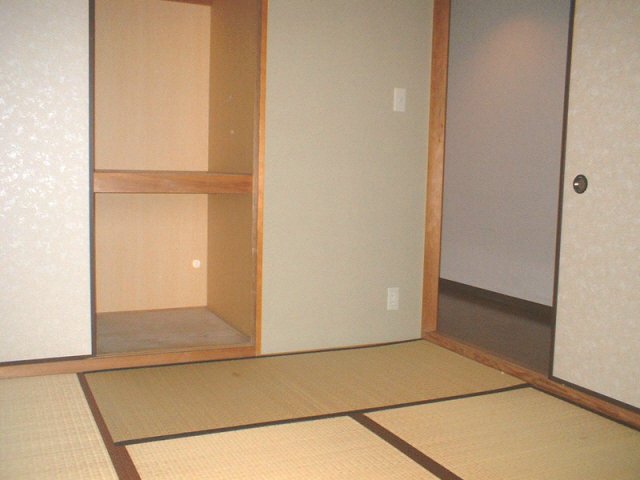 ＪＲ東海道本線 甲子園口駅 徒歩9分 3階建 築30年の居間写真