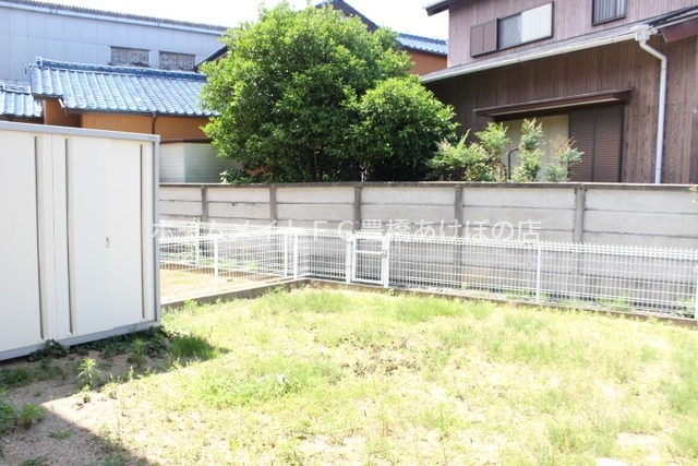 庭　同型別部屋写真