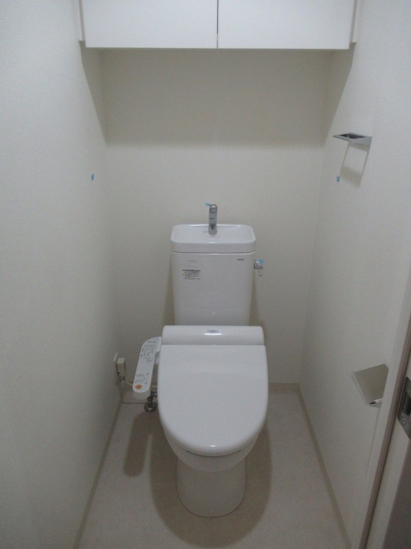 都営大江戸線 練馬駅 徒歩4分 14階建 築12年のトイレ写真