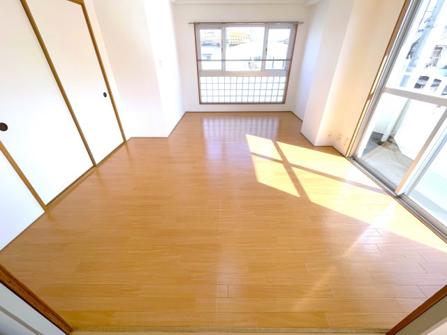 グランドール園田 401の内装写真