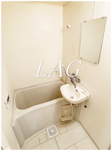 バス・シャワールーム　お風呂です。