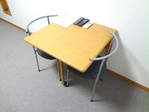 その他　収納できる折り畳みテーブル。