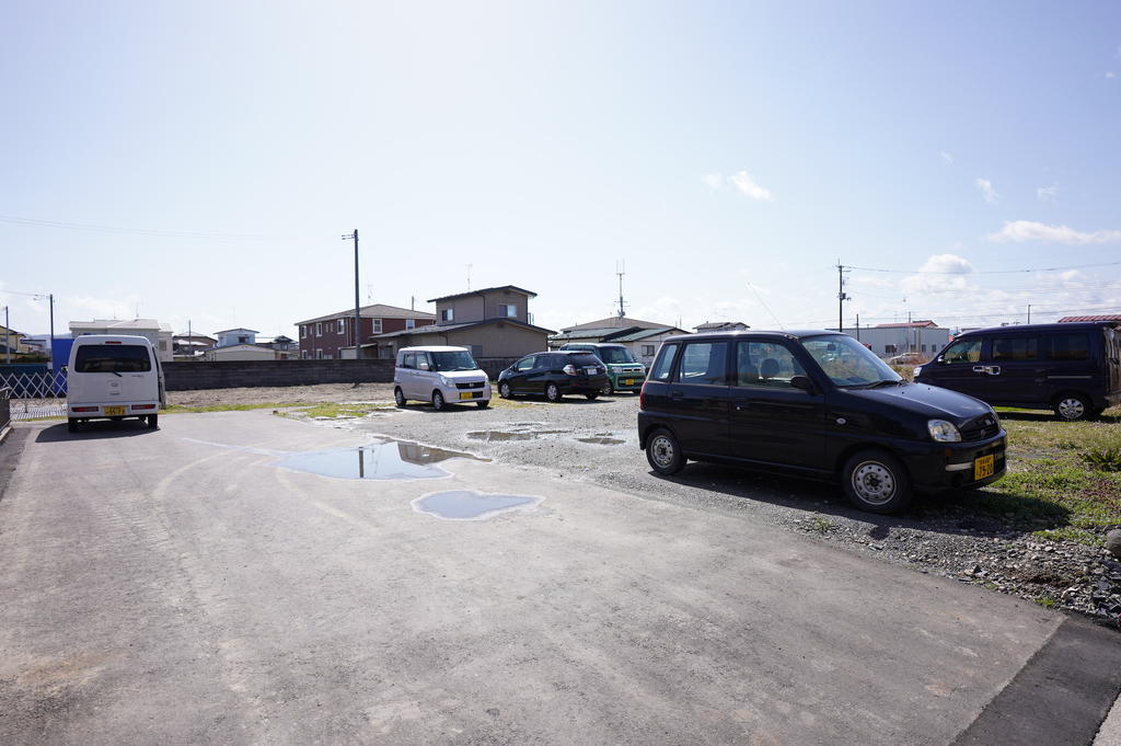 【コーポ　壱番館の駐車場】