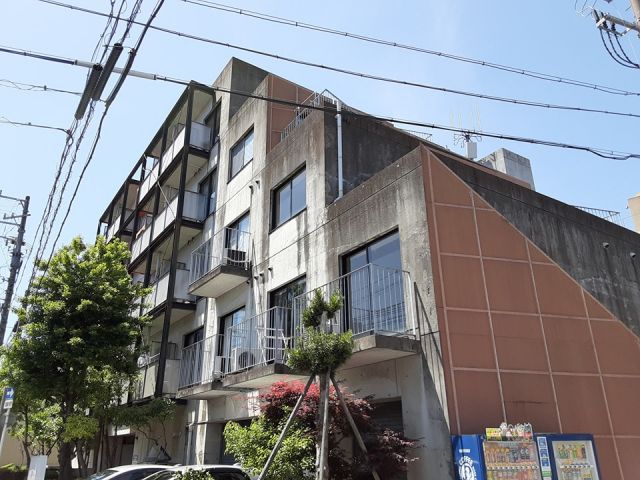 名古屋市中村区太閤のマンションの建物外観