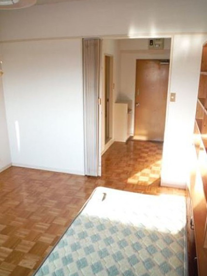 居室・リビング　居間です