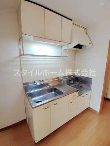 キッチン　別部屋写真です。