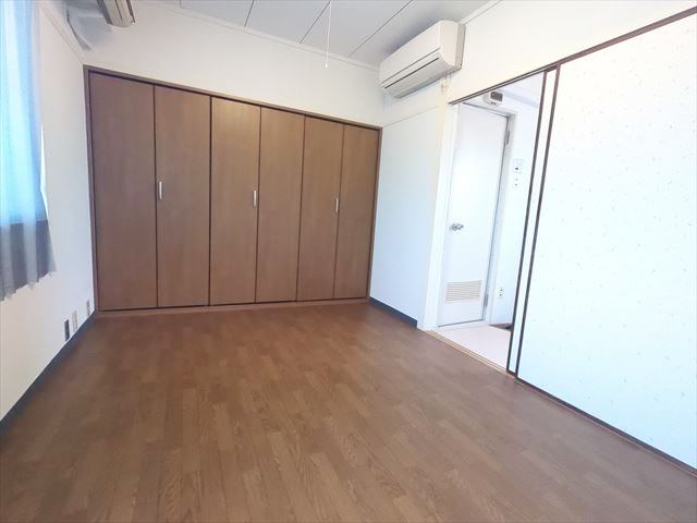 その他部屋・スペース　十分な広さの洋室