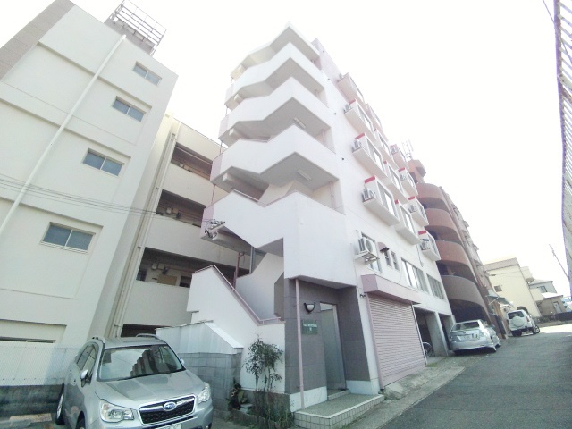 建物外観　JR横南山手駅近くです。