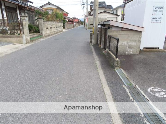 その他　前面道路（その他）まで0m