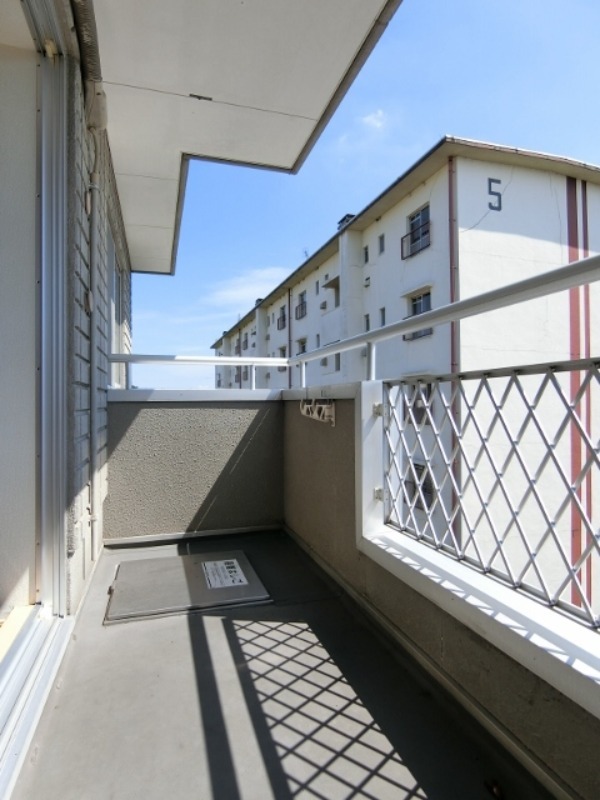 バルコニー　図面と現状に相違がある場合には現状を優先