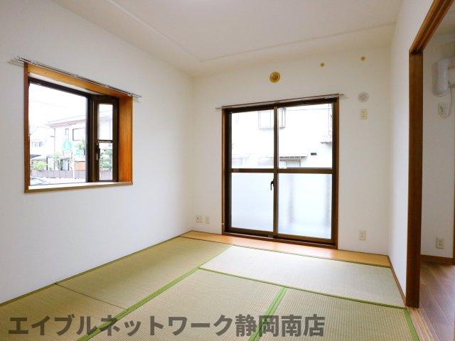 居室・リビング　和室があると、家にあたたかい雰囲気が生まれます