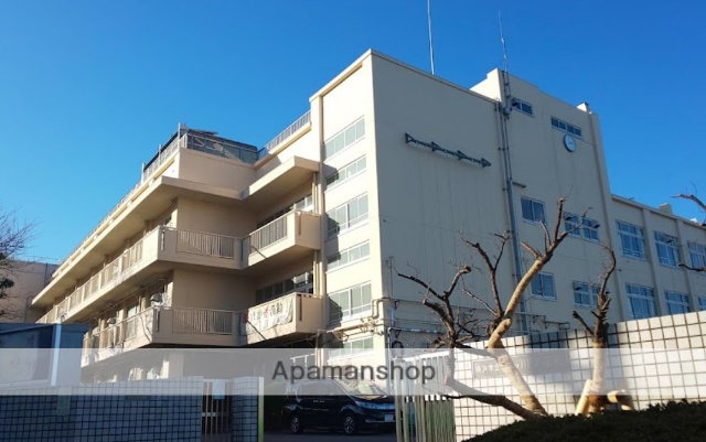 中学校　横浜市立六ツ川中学校（中学校）まで1408m