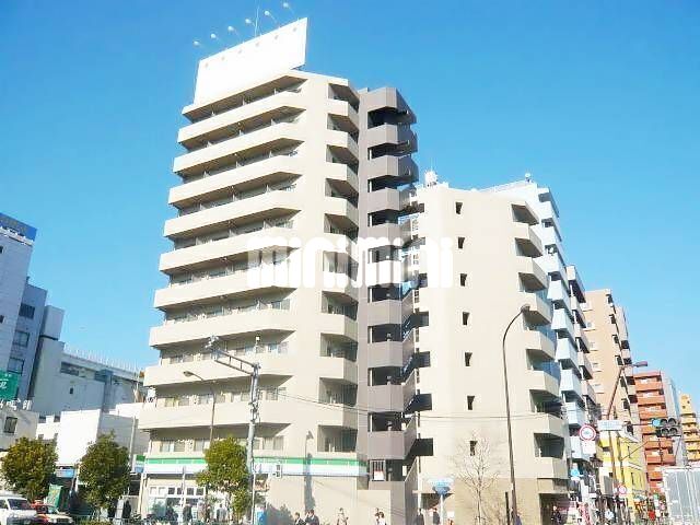 建物外観　木場駅すぐ近く、１Ｆコンビ二です。